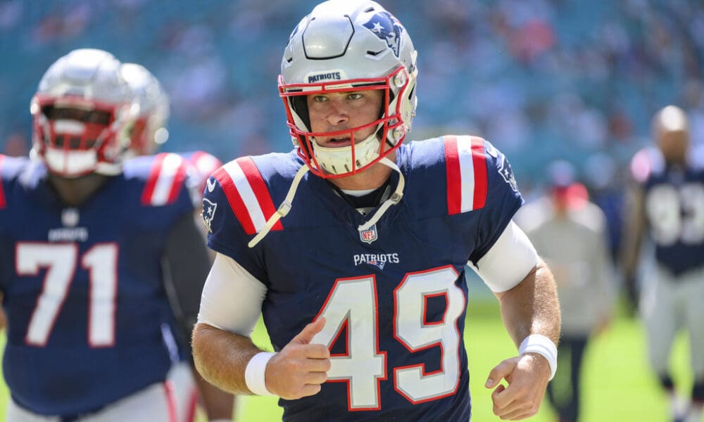 Patriots 90-Man Roster Spotlight: Long Snapper Joe Cardona | Patriots ...